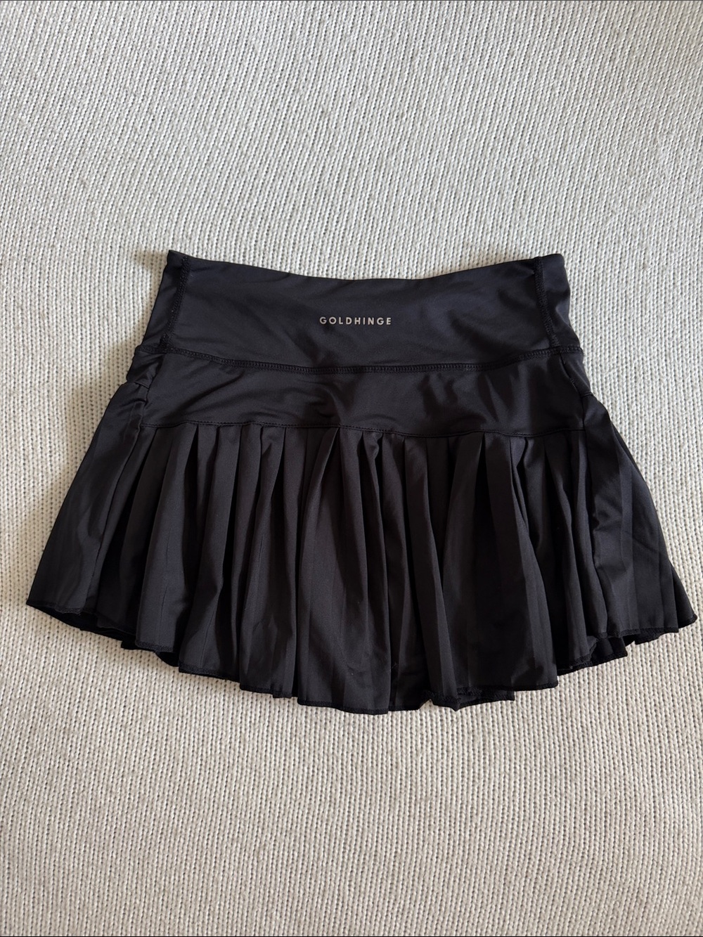 Gold Hinge Pleated Mini Skirt Black Size Small